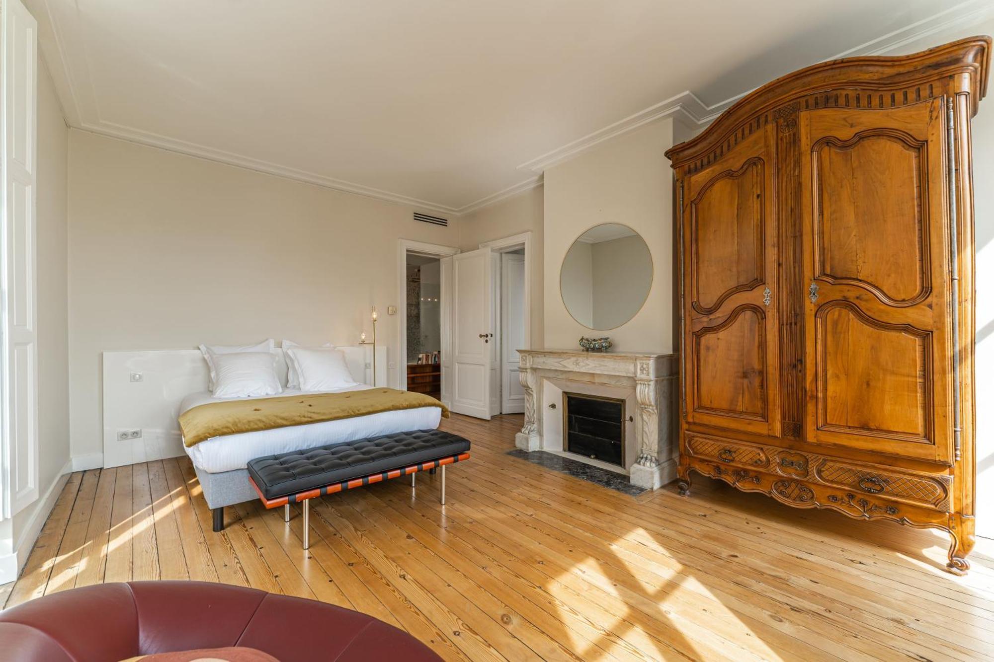 Appartement Luxe Avec Climatisation Parking Vue Exeptionnelle Bordeaux Eksteriør bilde